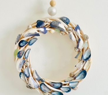 Coastal wreath